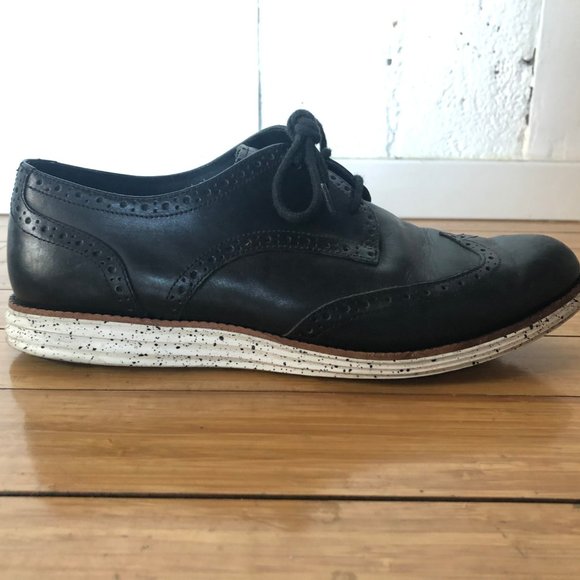 Cole Haan OriginalGrand Wingtip Oxford - Picture 3 of 7